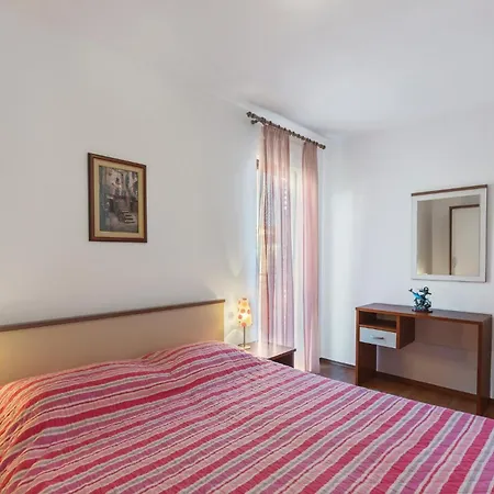 Apartmán 5 Bedroom Beautiful In *