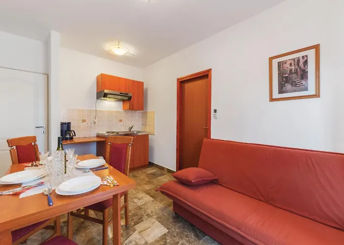 5 Bedroom Beautiful In Pula