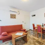 5 Bedroom Beautiful In